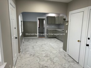 68 2nd Ave in Cranston, RI - Building Photo - Building Photo