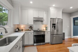 94 Appleton St in Arlington, MA - Building Photo - Building Photo