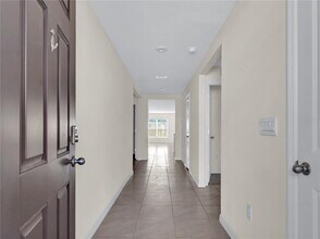 16616 Windmill Forge Pass in Wimauma, FL - Building Photo - Building Photo