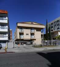 519 S Serrano Ave in Los Angeles, CA - Building Photo - Building Photo