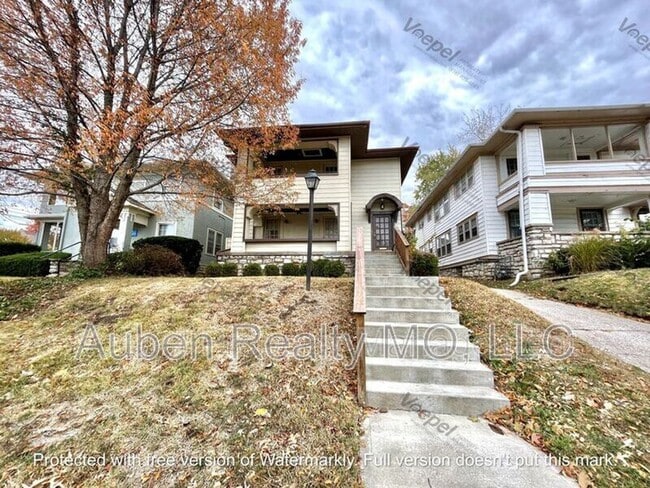 5303 Charlotte St in Kansas City, MO - Building Photo - Building Photo