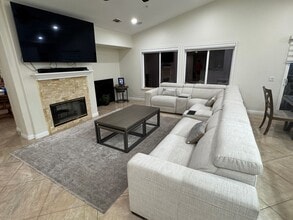 10003 Destiny Mountain Ct in Spring Valley, CA - Building Photo - Building Photo