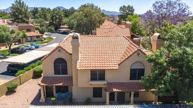 property at 5704 E Aire Libre Ave