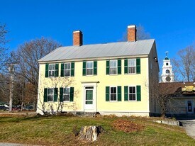 26 Western Ave in Henniker, NH - Building Photo