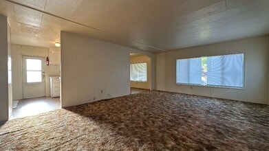 460 South St in Susanville, CA - Building Photo - Building Photo