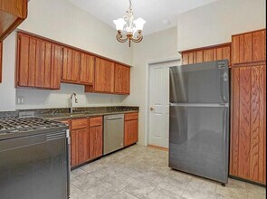 32 46th St in Weehawken, NJ - Building Photo - Building Photo