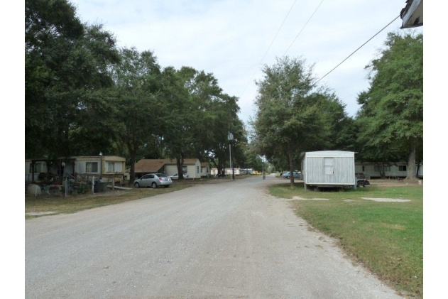 2928 W Hwy 90 in Sulphur, LA - Building Photo