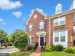 22730 Autumn Breeze Ave in Clarksburg, MD - Building Photo - Building Photo