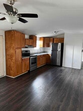 6858 NE 2nd Loop in Ocala, FL - Foto de edificio - Building Photo