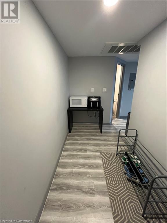 275 Larch St in Waterloo, ON - Building Photo - Building Photo