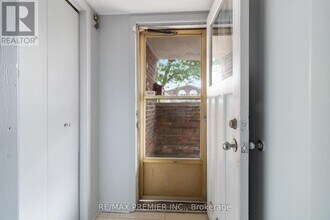 7872 Martin Grove Rd in Vaughan, ON - Building Photo - Building Photo