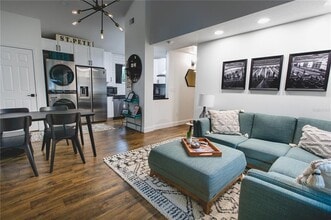 610 1/2 14th St N in St. Petersburg, FL - Building Photo - Building Photo