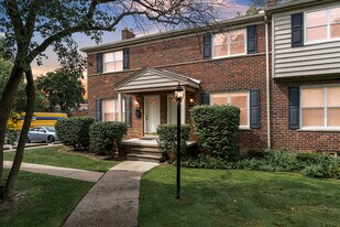 3354 Coolidge Hwy in Royal Oak, MI - Building Photo