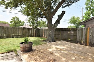 2518 General Colony Dr in Friendswood, TX - Building Photo - Building Photo