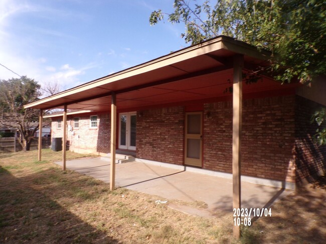 501 NW 61st St in Lawton, OK - Building Photo - Building Photo