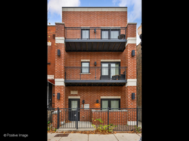 2248 W Taylor St in Chicago, IL - Building Photo