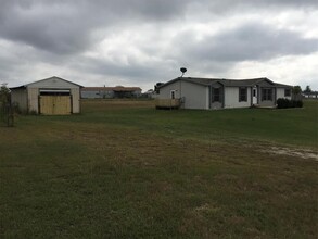 8330 Rodeo Dr in Terrell, TX - Building Photo - Building Photo