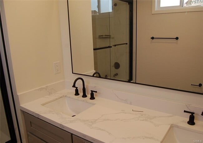 property at 425 W Duarte Rd