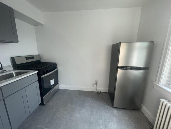 4037 Edgewood Rd photo'