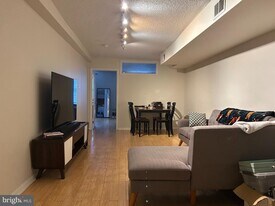 114 N 3rd St in Philadelphia, PA - Building Photo