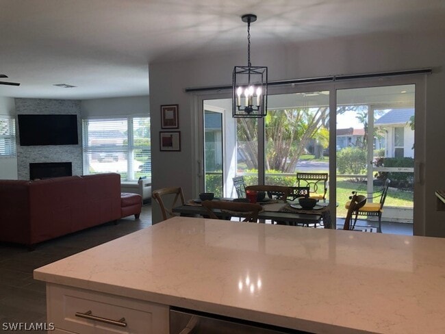235 Lanchester Ct in Naples, FL - Building Photo - Building Photo