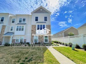 1005 Opal St in Suffolk, VA - Building Photo