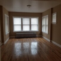 638 E 92nd St, Unit 1 in Chicago, IL - Building Photo