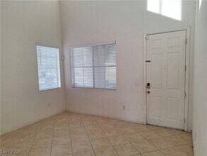 1025 Jewel Springs Ln in North Las Vegas, NV - Building Photo - Building Photo