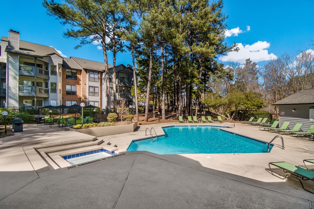 Poplar Place in Carrboro, NC - Foto de edificio