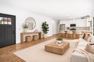 618 N Vista St in Los Angeles, CA - Building Photo