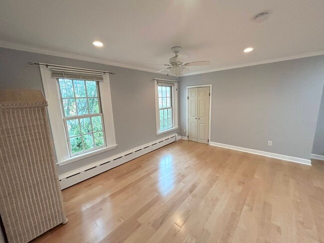 113 Catharine St, Unit 3F