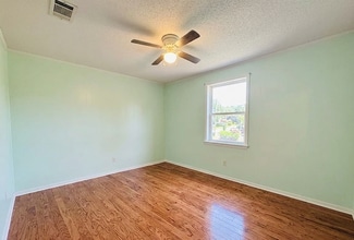 2517 Habersham Rd in Albany, GA - Foto de edificio - Building Photo