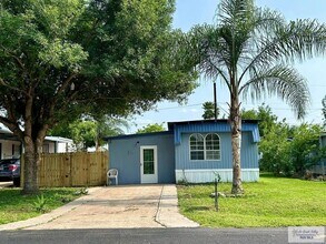 15702 Orange Dr in Harlingen, TX - Building Photo - Building Photo