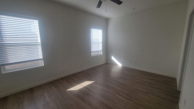 8617 Frankie Lou St in Bakersfield, CA - Building Photo - Building Photo