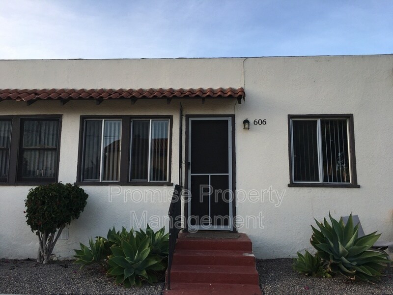 606 Surfrider Way in Oceanside, CA - Building Photo