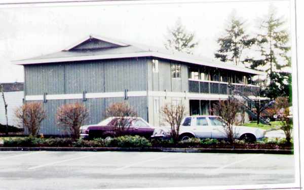 Lugano House in Tacoma, WA - Building Photo