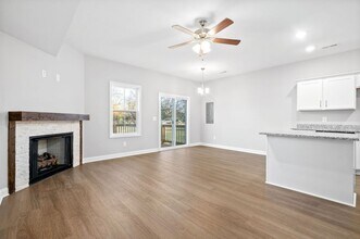 515 Needmore Rd in Clarksville, TN - Building Photo - Building Photo