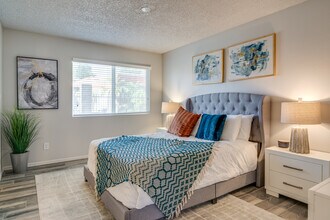 Newport in Avondale, AZ - Building Photo - Interior Photo