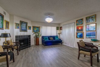 Mandarin Lanai in Jacksonville, FL - Building Photo - Interior Photo