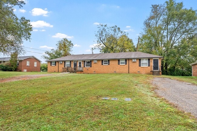 114 Tandy Dr in Clarksville, TN - Building Photo - Building Photo