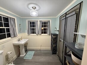 2162 Dauphin St in Mobile, AL - Foto de edificio - Building Photo
