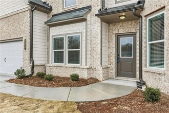 2500 Sunny Hill Rd in Buford, GA - Building Photo - Building Photo