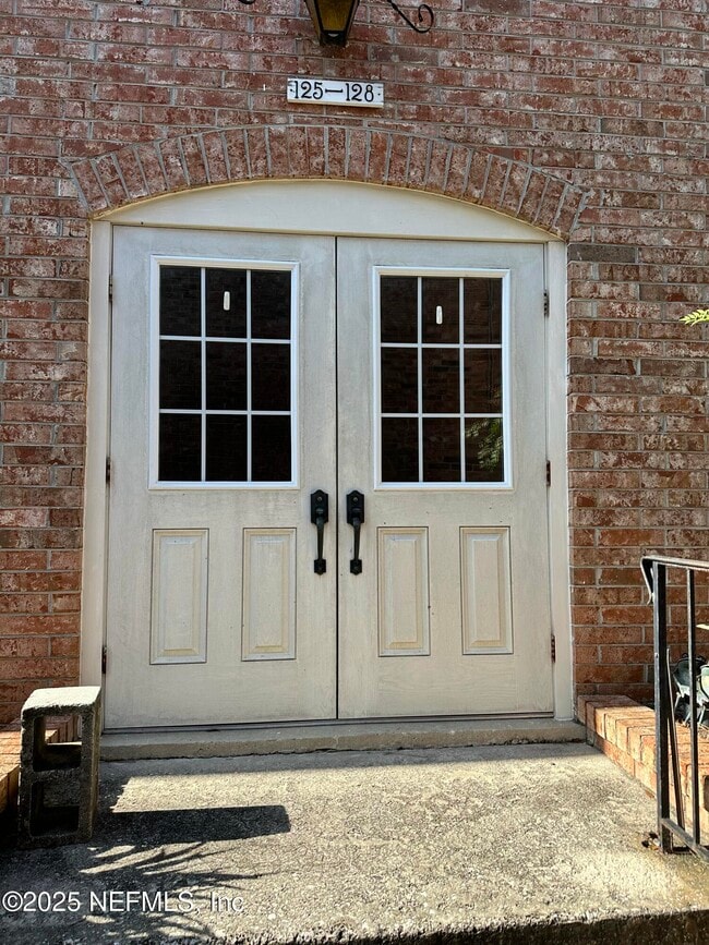 property at 5201 Atlantic Blvd