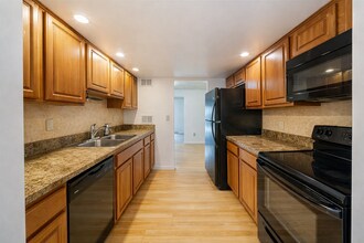 7528 Buttercup Rd in Macungie, PA - Building Photo - Building Photo