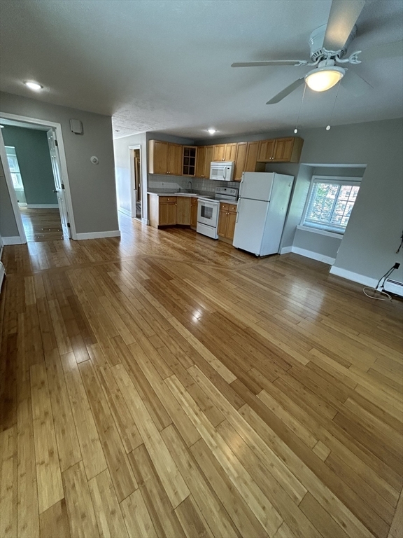 property at 52 Port Norfolk St