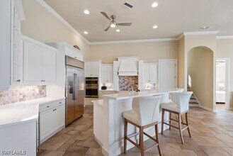 1400 Jewel Box Ave in Naples, FL - Building Photo - Building Photo