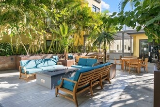 889 DATE St in San Diego, CA - Building Photo - Building Photo