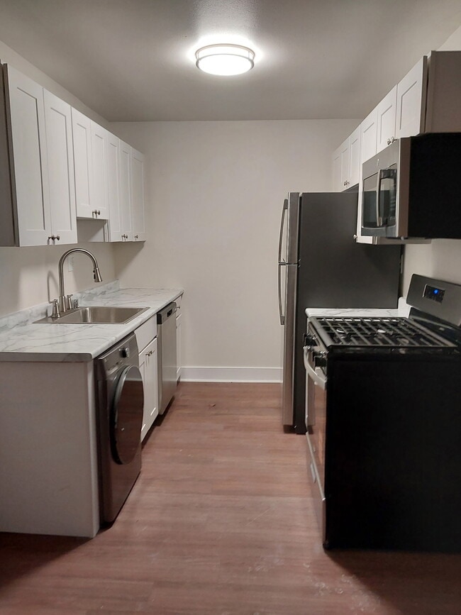 Sunnyslope Estates in Hartland, WI - Foto de edificio - Building Photo