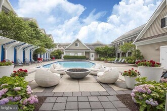 6625 Latrobe Falls in Elkridge, MD - Building Photo - Building Photo