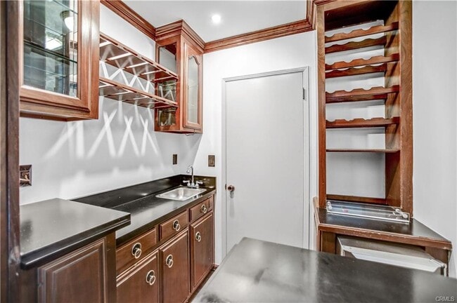9643 Amestoy Ave in Los Angeles, CA - Building Photo - Building Photo